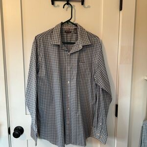 Pick any 4 of any $6 men’s button-down for $18!! 
Very lightly worn.